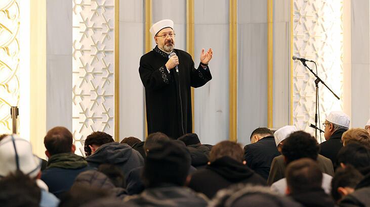 Diyanet İşleri Başkanı Erbaş, sabah namazında öğrencilerle buluştu