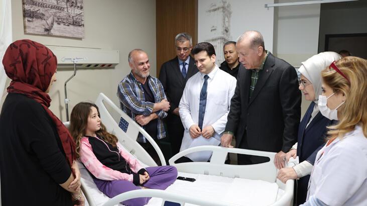 Cumhurbaşkanı Erdoğan yaralı depremzedeleri ziyaret etti
