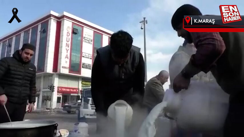 Depremzede ‘sütçü baba’ ineklerini depremzedeler ve ekipler için için sağıyor