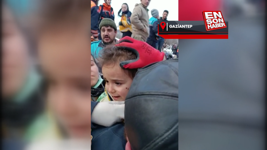 Gaziantep’te enkaz altındaki anne ile kızı, papağan sayesinde kurtuldu