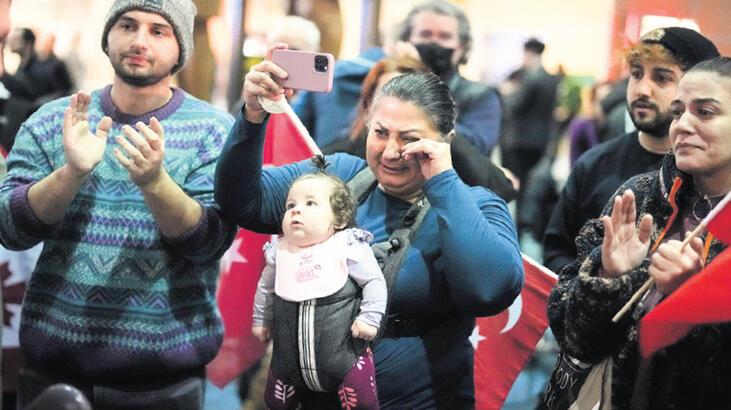 Gözyaşlarıyla teşekkür