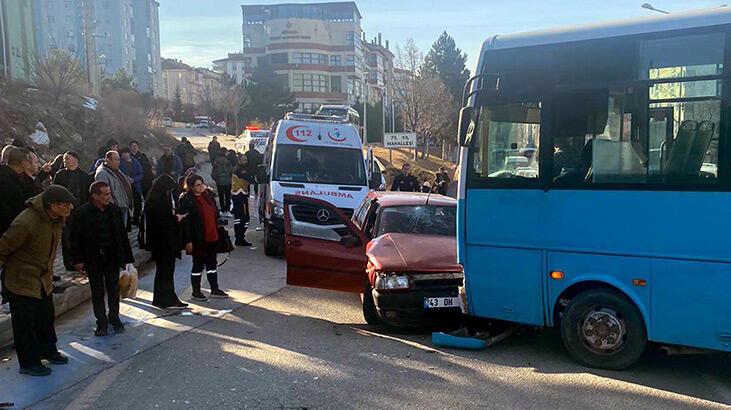 Kütahya’da halk otobüsü ve otomobil çarpıştı: 6 yaralı