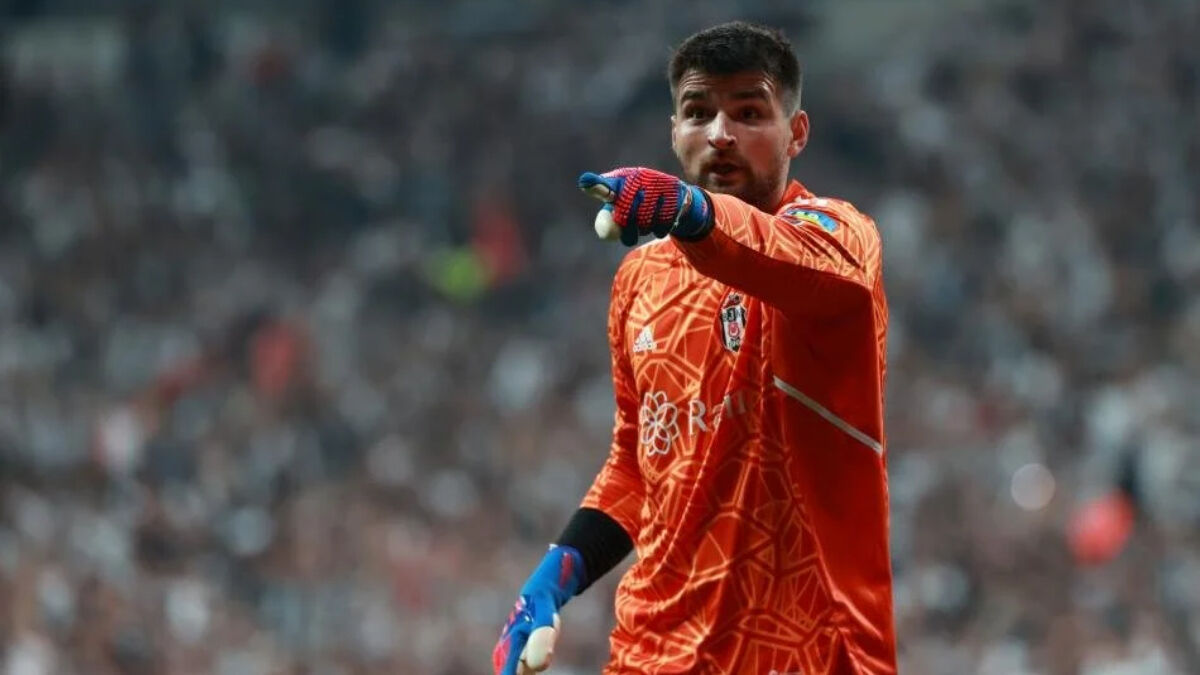 Ersin Destanoğlu, Avrupa’da kulüp bakıyor