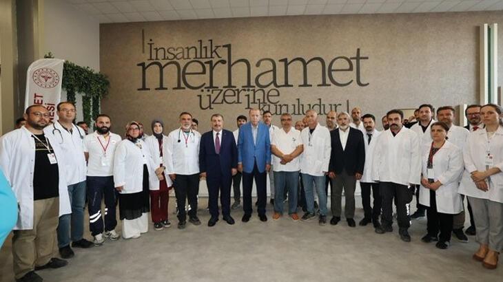 Sağlık Bakanı Koca: İnsanlık ve merhamette öndeyiz