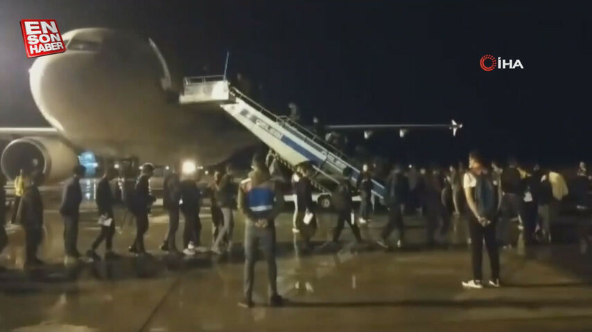 Ağrı’da 229 Afganistan uyruklu göçmen ülkelerine gönderildi