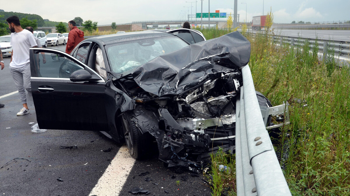 Sakarya’da zincirleme kaza: Öğretim üyesi öldü