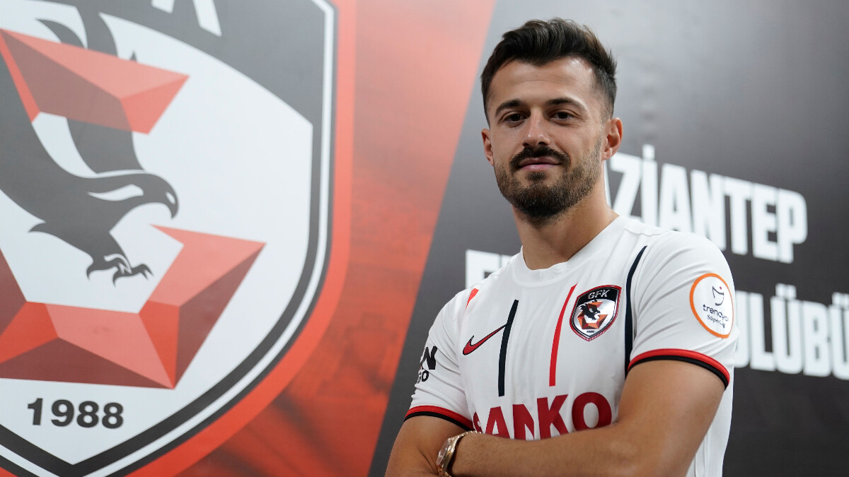 Gaziantep FK, Albian Ajeti’yi renklerine bağladı