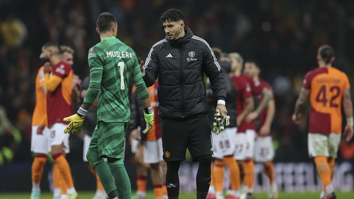 Galatasaray’dan çılgın plan: Altay Bayındır listeye eklendi