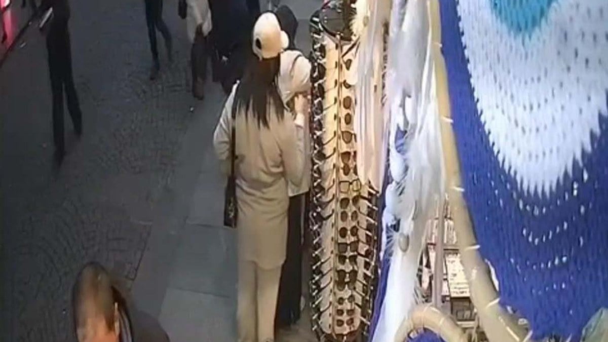 İstanbul’a gezmek için Hollanda’dan gelen kadın hırsızların hedefi oldu