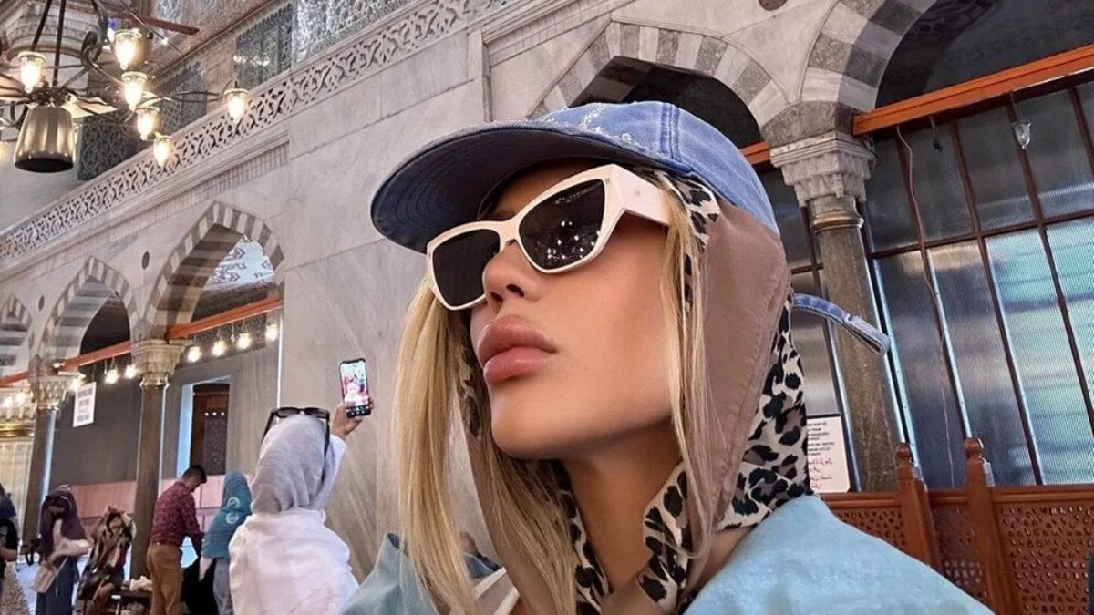 Nihal Candan’dan iki farklı paylaşım: Önce partiledi sonra camiye gitti