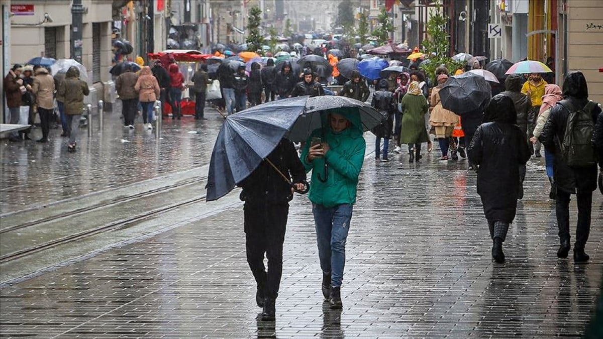 İstanbul’a sağanak yağış geliyor: Meteoroloji ve AFAD saat vererek uyardı