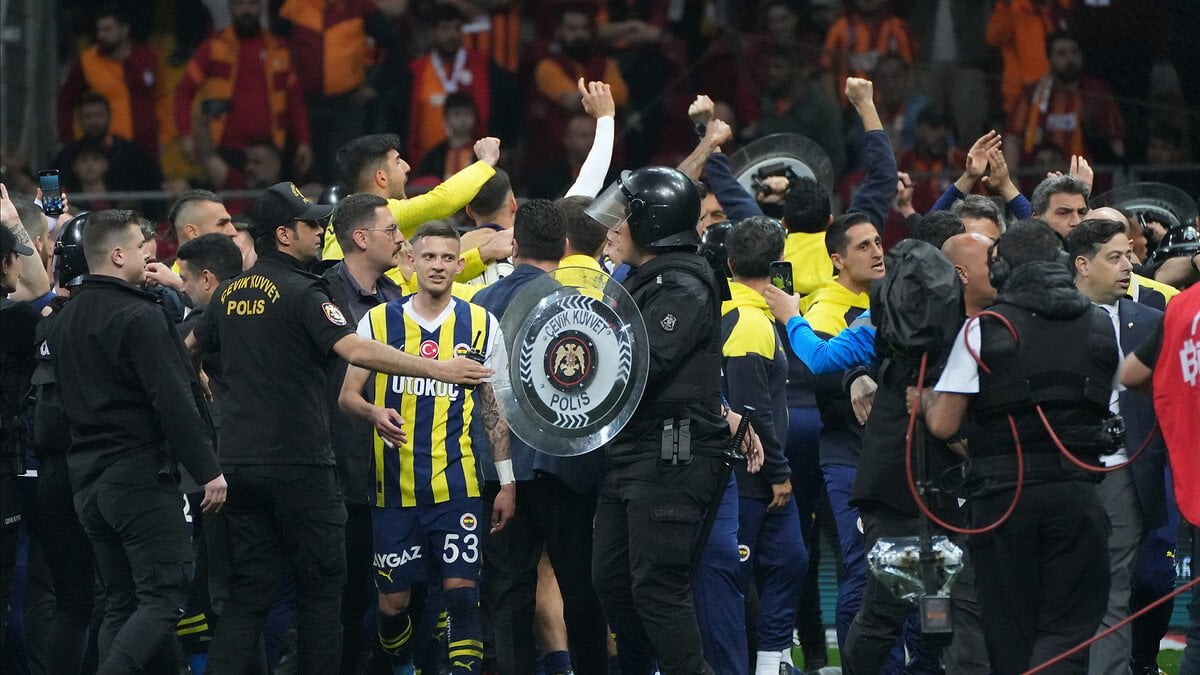 Olaylı Galatasaray – Fenerbahçe derbisi sonrası hapis istemi!
