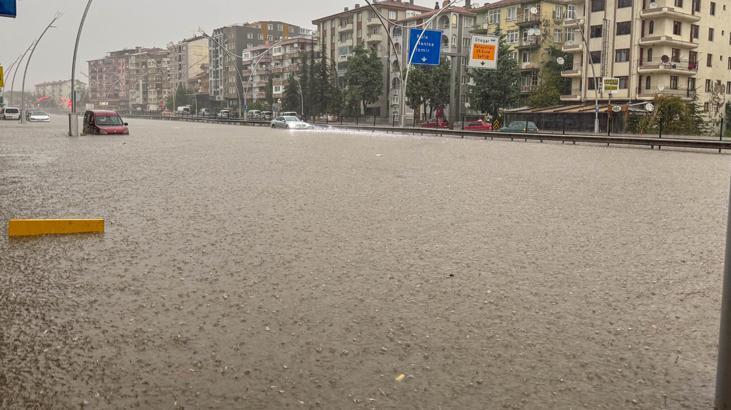 AFAD sağanak yağışlarla ilgili son durumu açıkladı! 37 kişi tahliye edildi